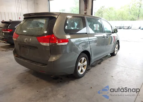 2013 Toyota Sienna L V6 7 Passenger z USA, uszkodzony, nr VIN 5TDZK3DCXDS365540